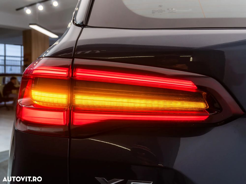 BMW X5 xDrive45e - 16