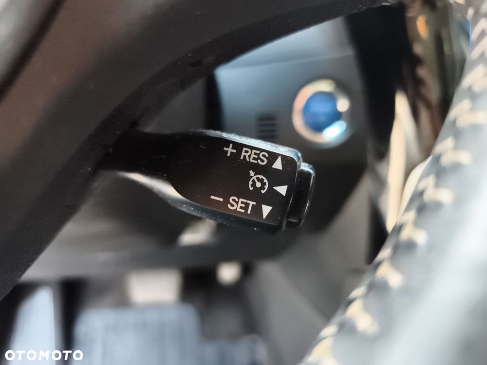 Toyota Auris - 23