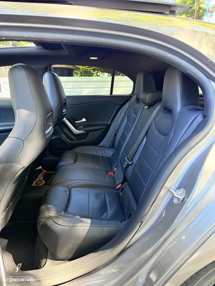 Mercedes-Benz A 180 d 7G-DCT AMG Line - 14