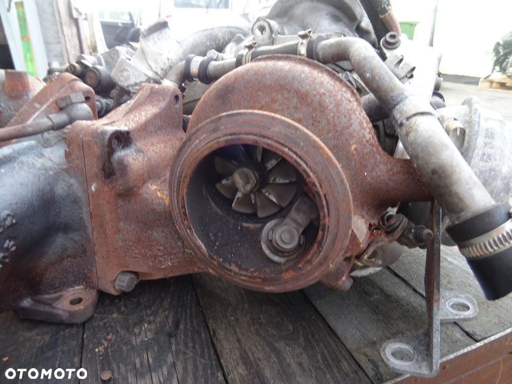 KOMPLETNE TURBO TURBOSPRĘŻARKA BMW 3.0D N57 313KM DIESEL 8510943 8508099 - 8