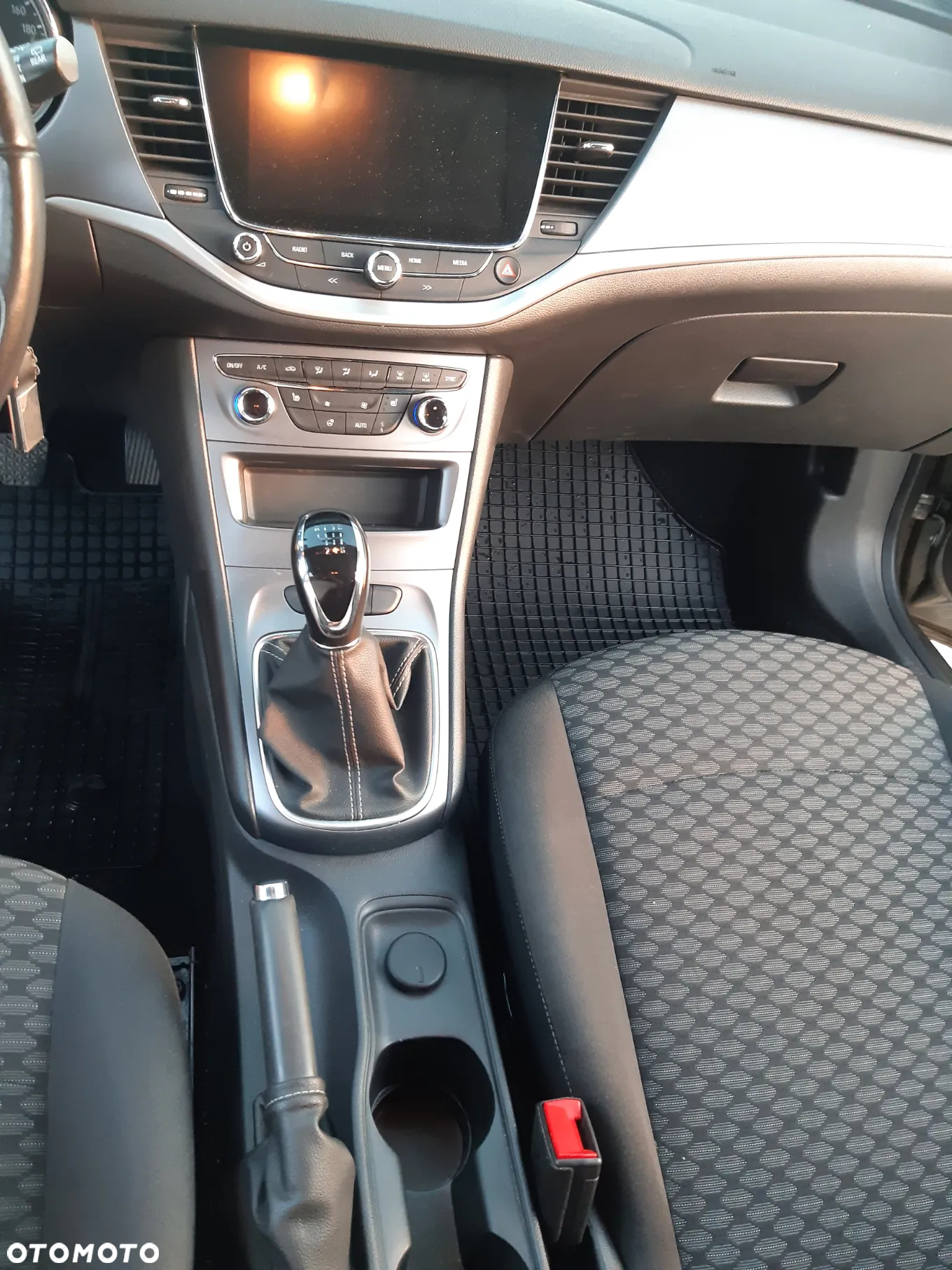 Opel Astra V 1.4 T Elite - 10