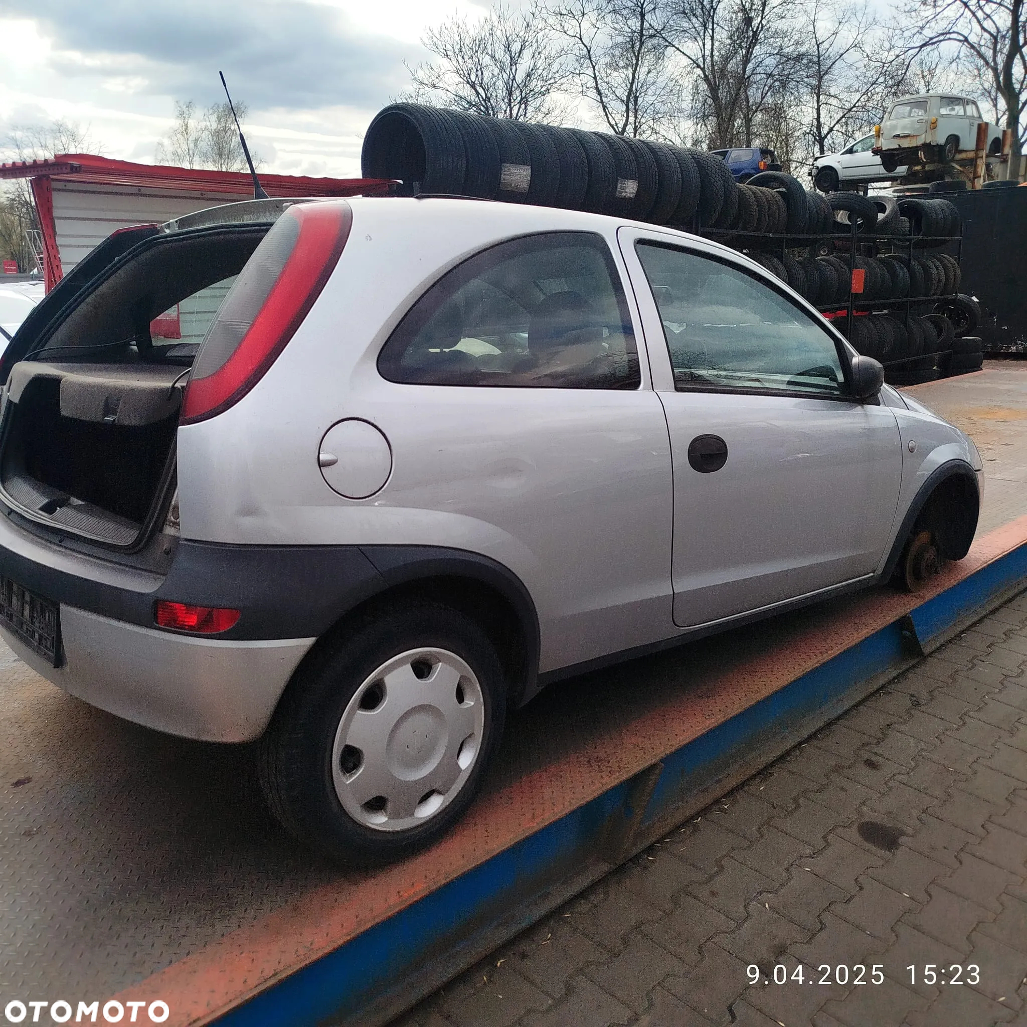 Opel Corsa C na części . - 7