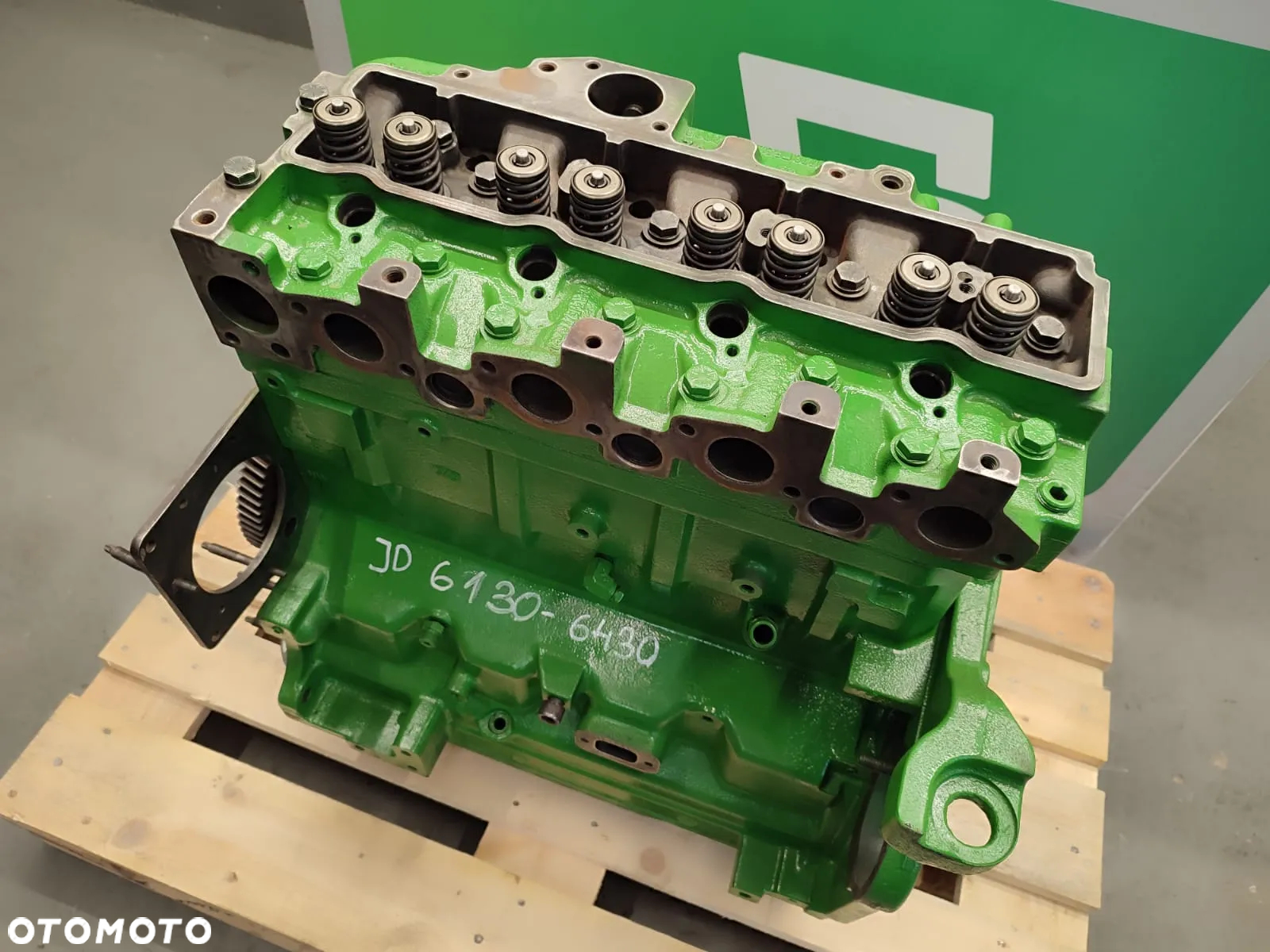 Słupek silnika 4045HL283 JOHN DEERE 6430 - 4