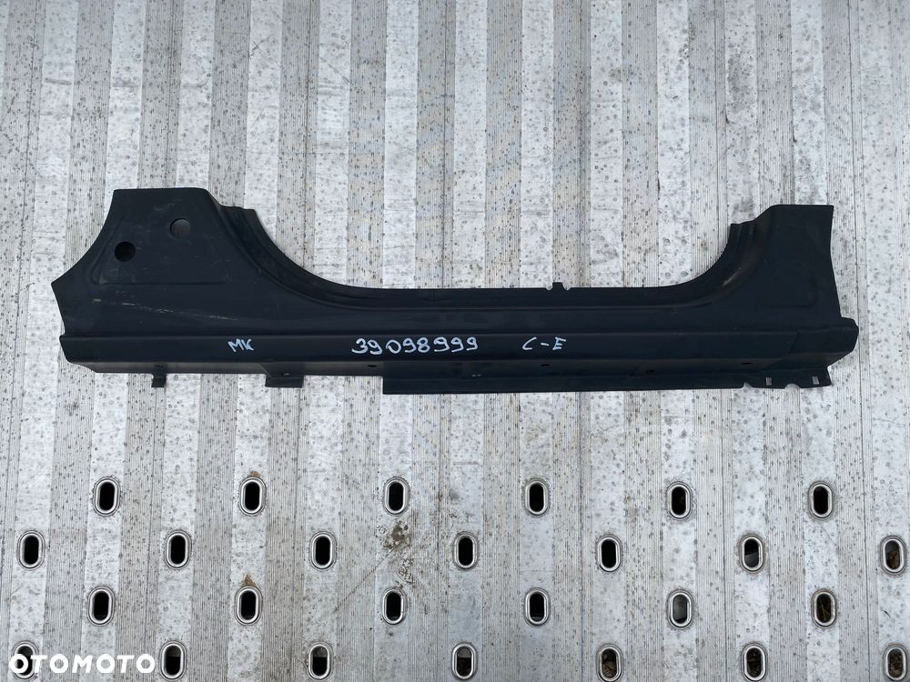 Opel Corsa E 5D  próg prawy - 1