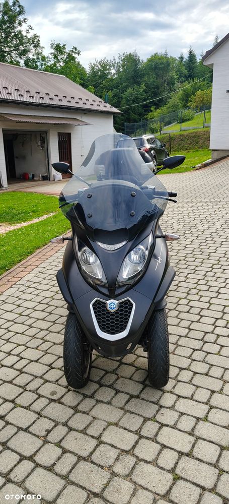 Piaggio MP-3 - 4