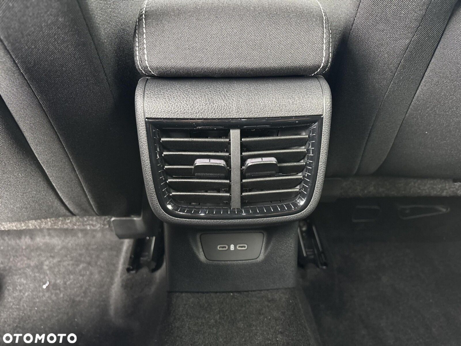 Skoda Fabia 1.5 TSI Monte Carlo DSG - 30