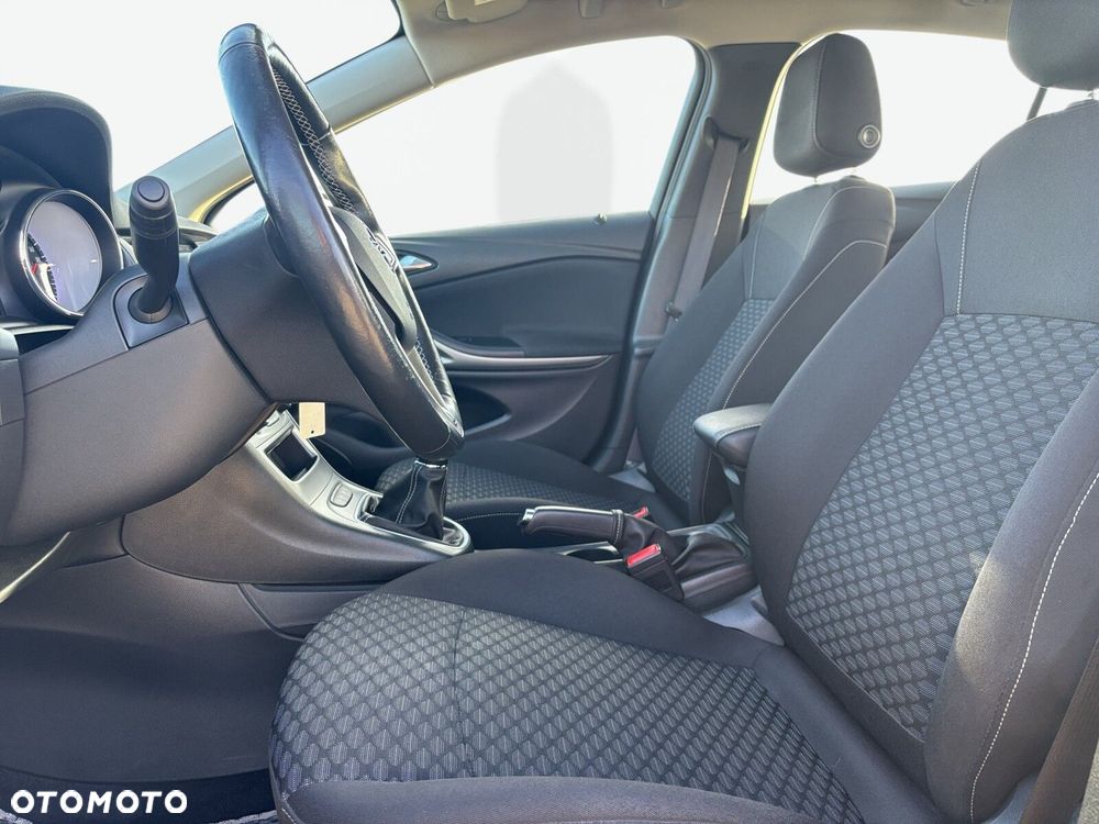 Opel Astra 1.2 T Elegance S&S - 10