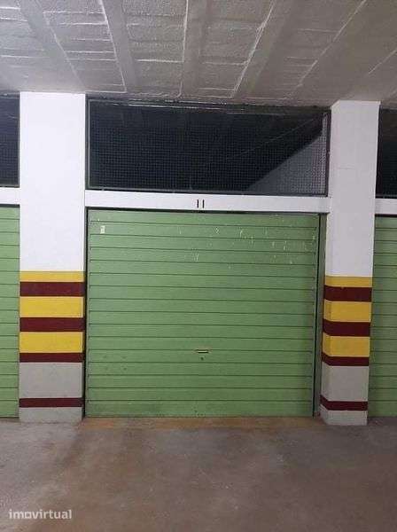 Garagem Fechada (Box ) arrendamento m2 - Na Quintã - Guimarães Centro - Grande imagem: 3/12