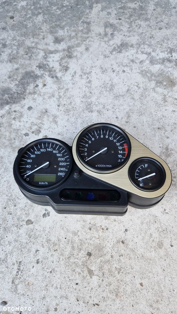 Yamaha Fazer 600 2001 wszystkie części, rama, lagi,gaźniki, czasza, owiewka, zadupek, - 17