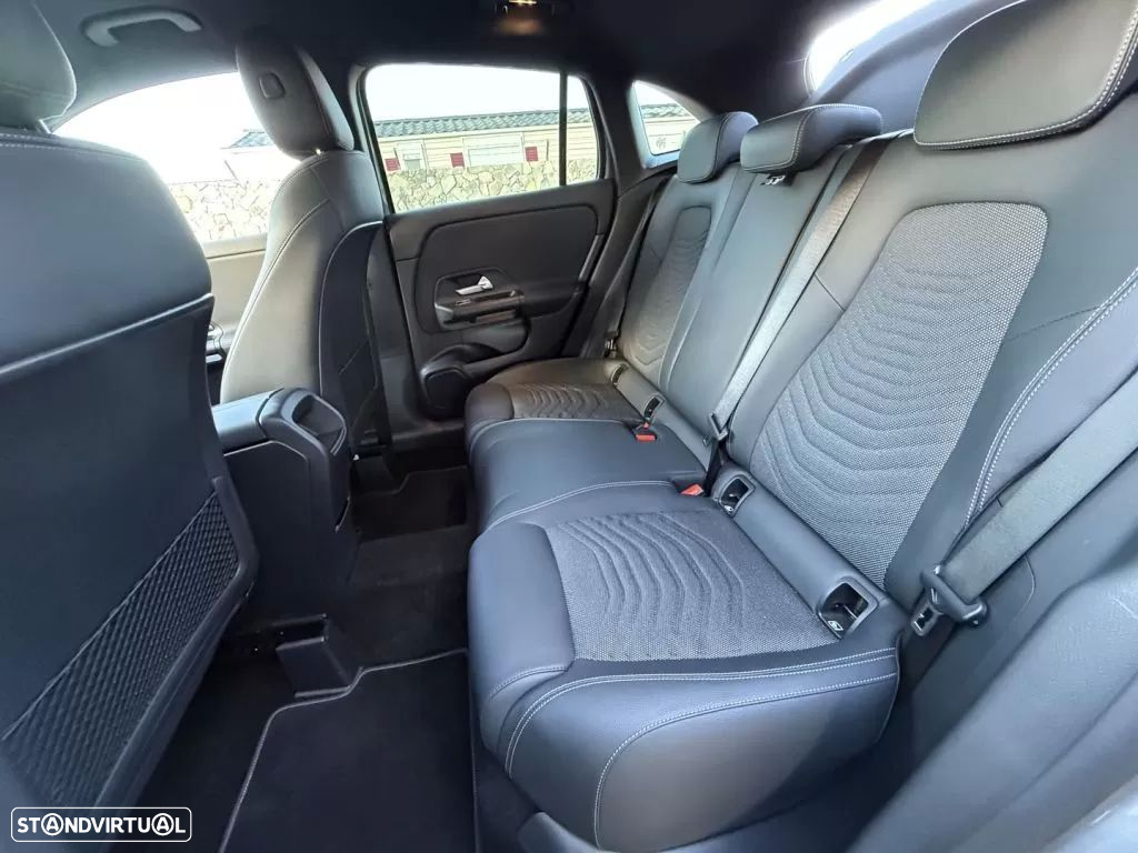 Mercedes-Benz GLA 180 d Progressive - 10