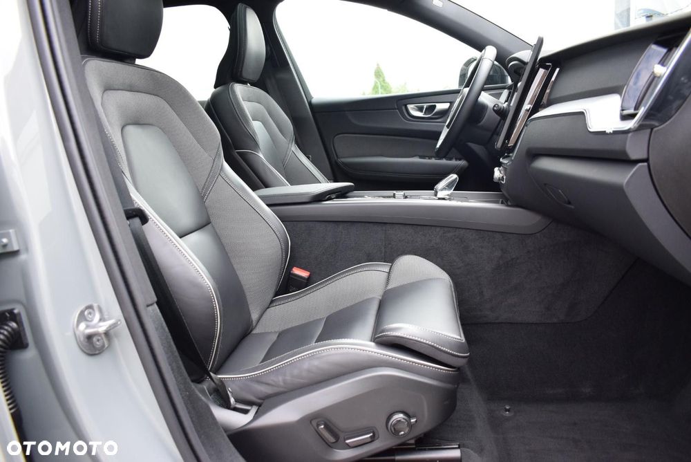 Volvo XC 60 - 24
