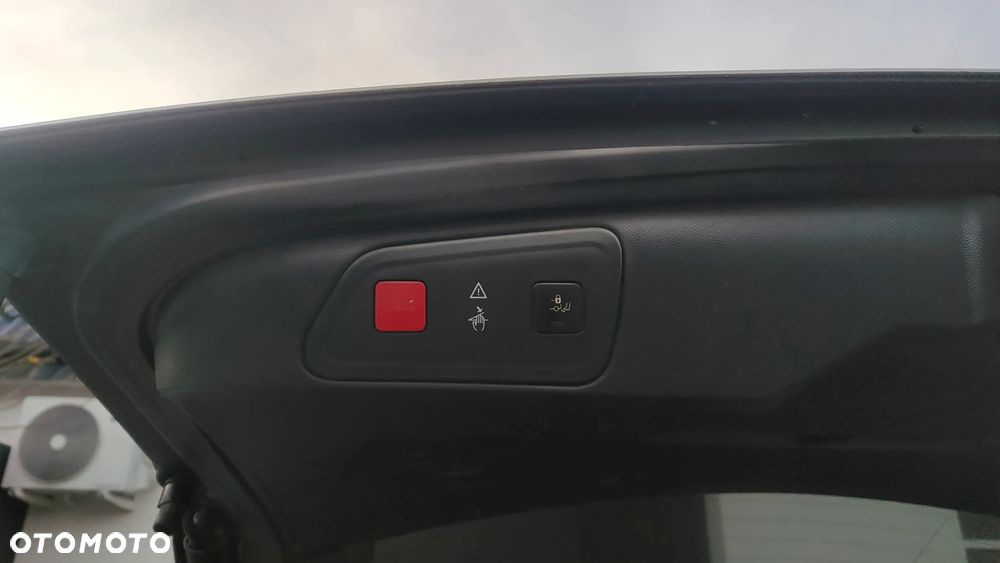 Peugeot 3008 1.6 THP Crossway S&S EAT6 - 26