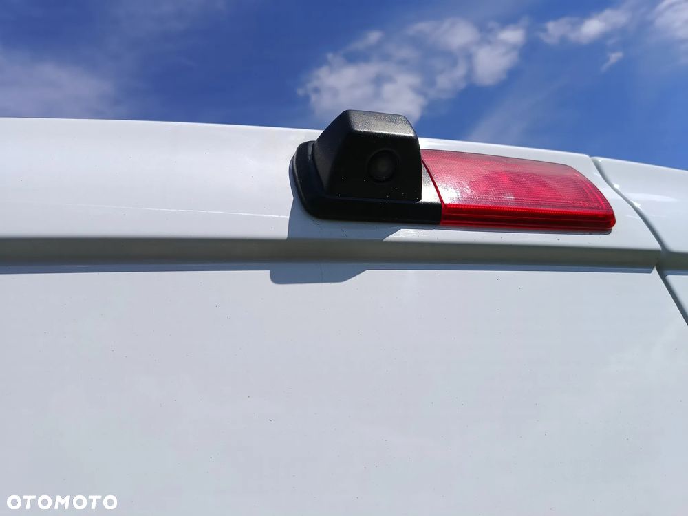 Renault Trafic L2H1 1.6 diesel 125kM 2018rok WEBASTO, CZUJNIKI PARKOWANIA, HAK, BAGAŻNIK DACHOWY, STAN BARDZO DOBRY! - 22