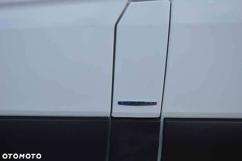 Mercedes-Benz Sprinter - 32