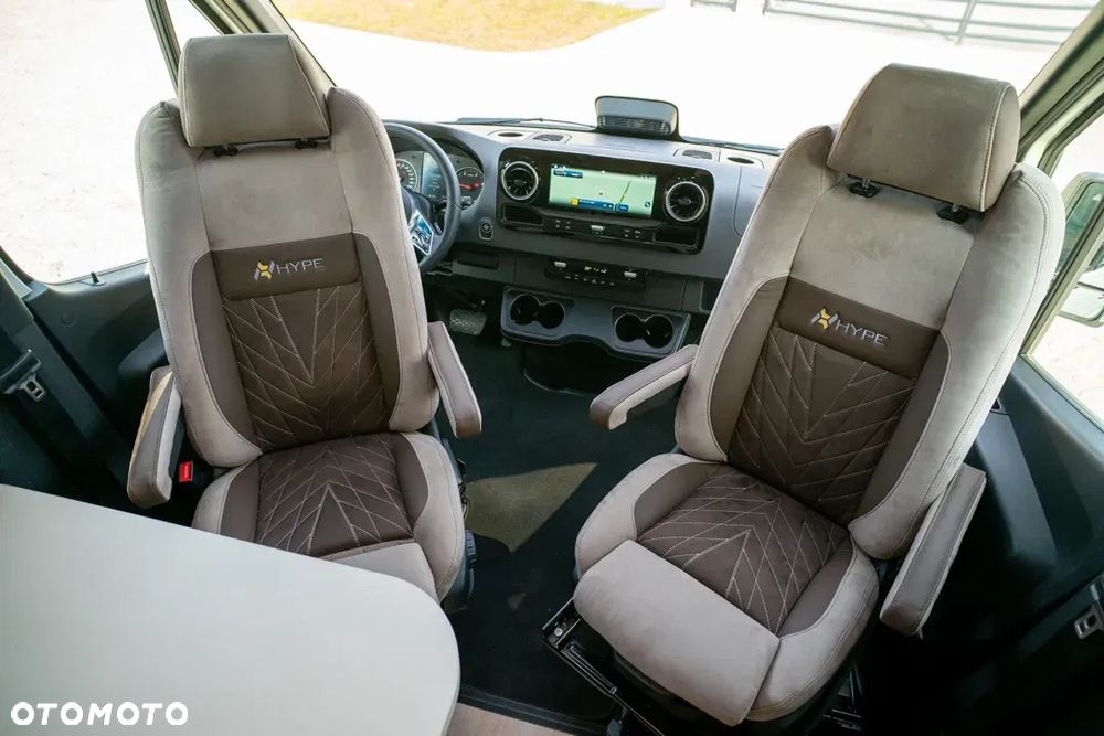 Mercedes-Benz Kamper Van Hype 700CVM - 33