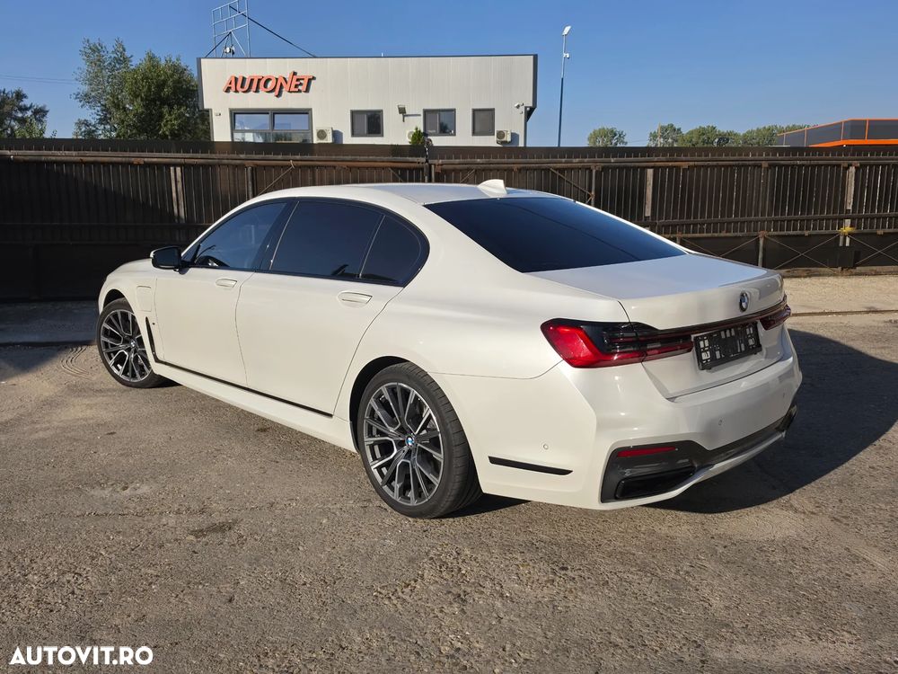 BMW Seria 7 745Le xDrive AT PHEV - 15