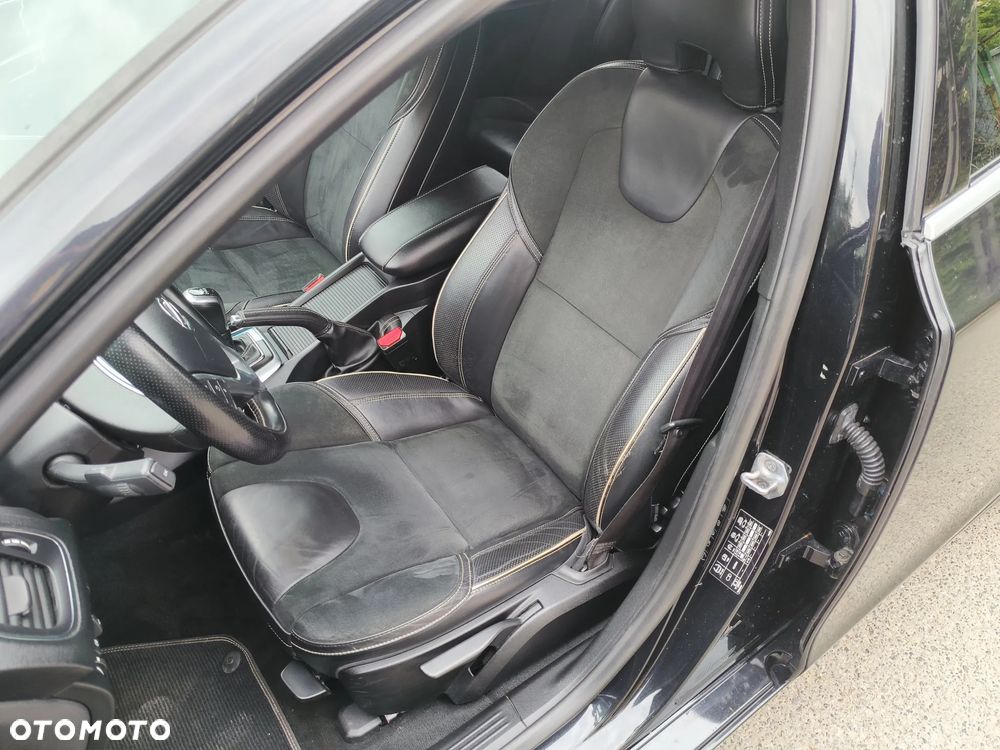 Volvo V40 D4 Drive-E R-Design Summum - 8