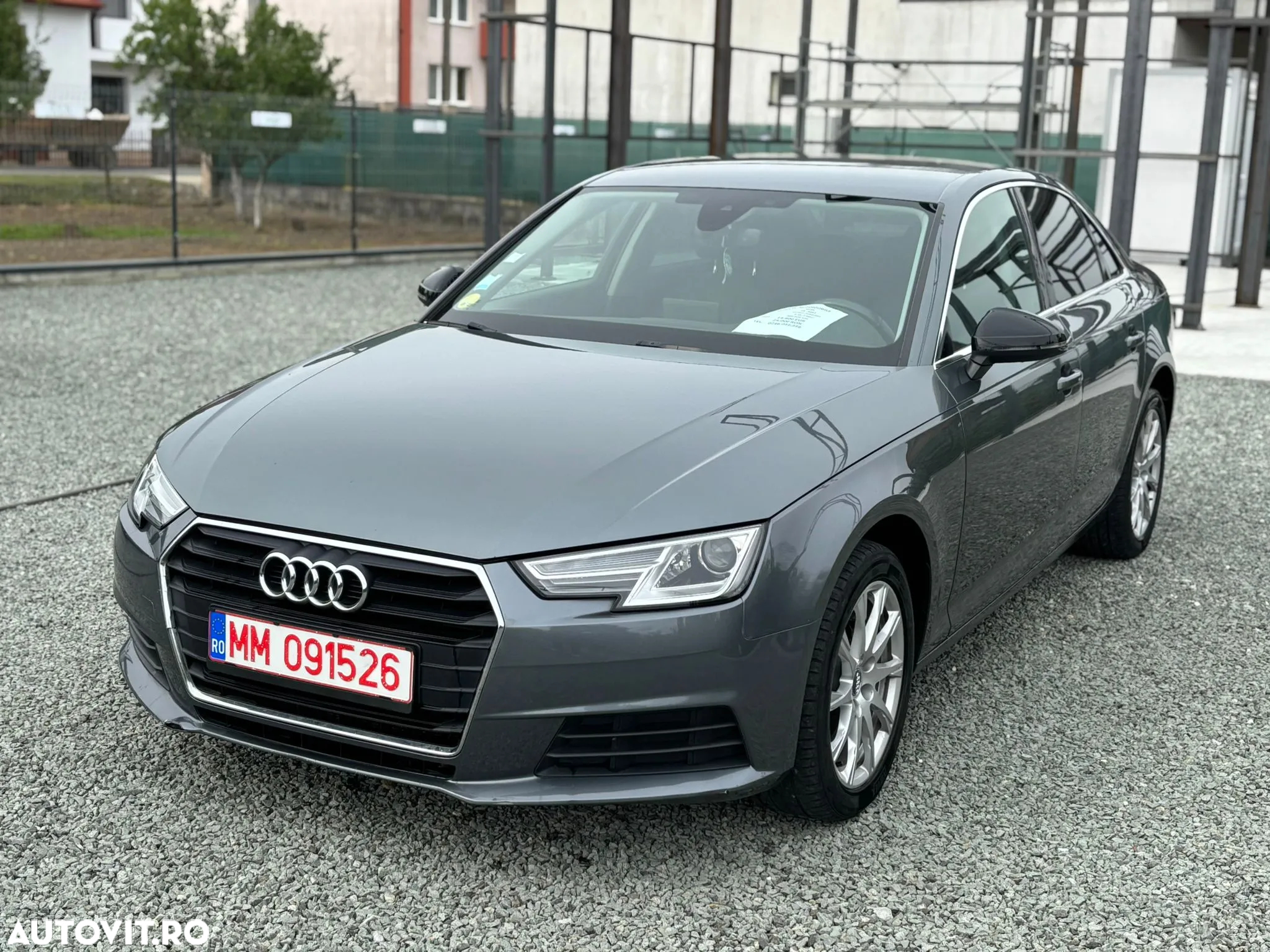 Audi A4 2.0 TDI ultra S tronic - 9