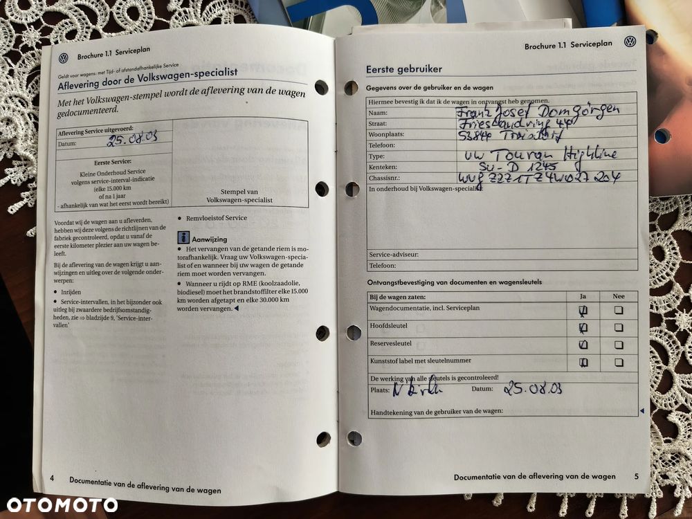 Volkswagen Touran 1.6 FSI Trendline - 28