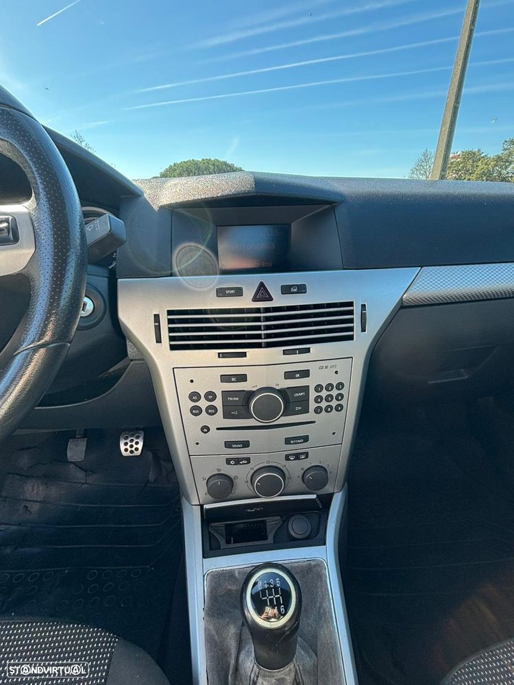 Opel Astra GTC 1.7 CDTI - 2