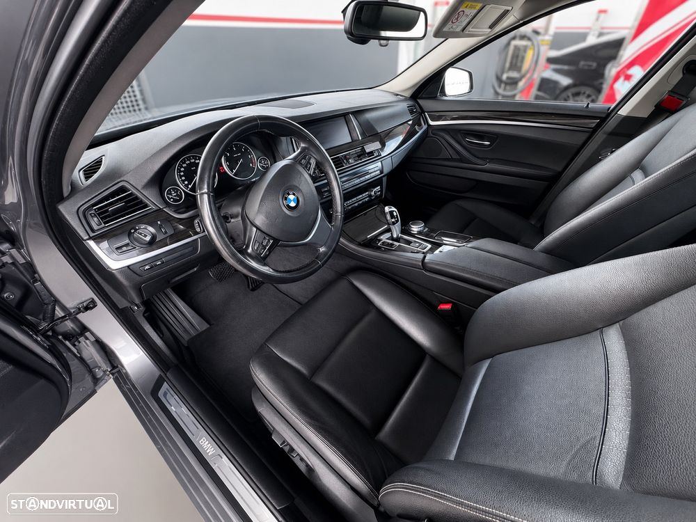 BMW 525 d Line Luxury Auto - 3
