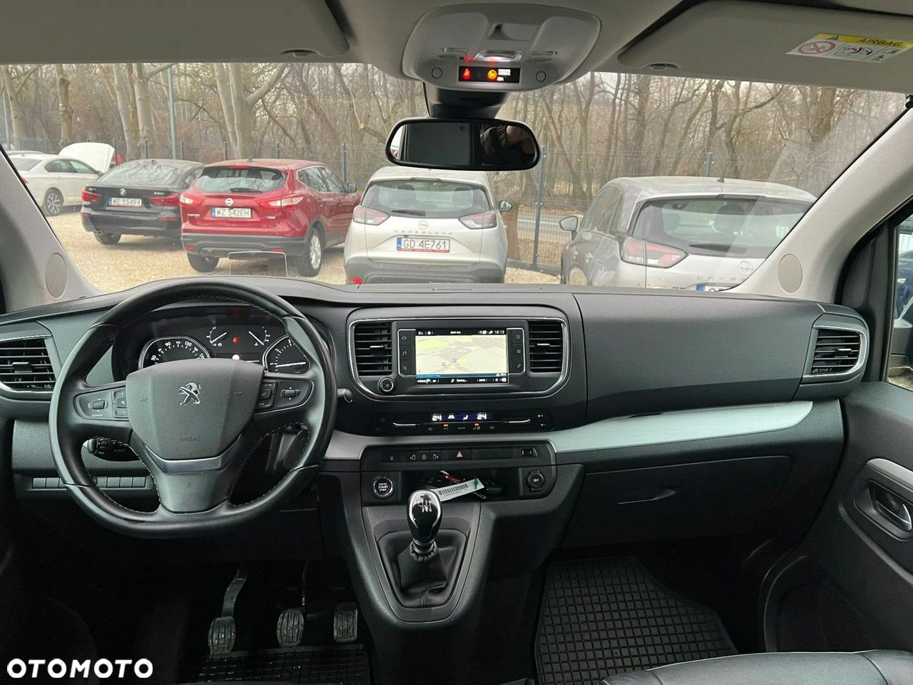 Peugeot Traveller 2.0 BlueHDi Long Business Vip - 18