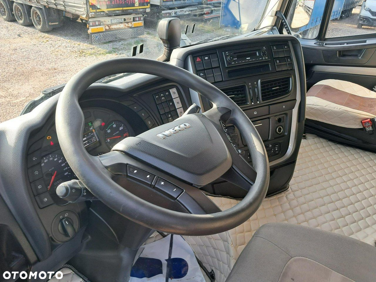 Iveco As440 - 8