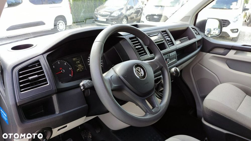 Volkswagen Transporter - 24