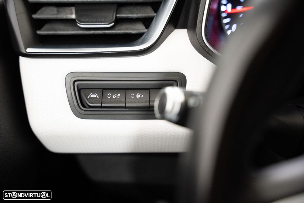 Renault Clio 1.0 TCe Limited - 12