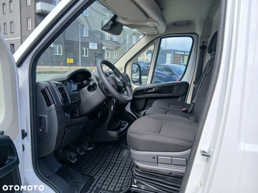 Fiat Ducato L4H3 140km od ręki - 9