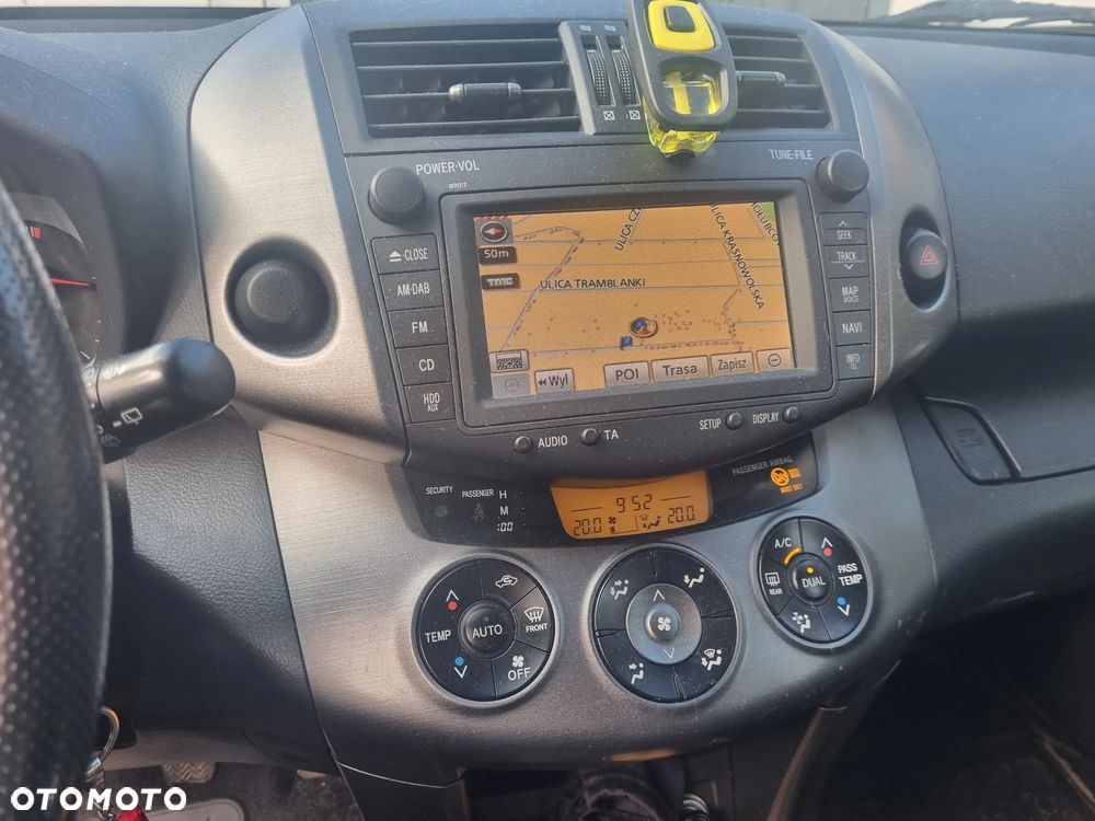 Toyota RAV4 2.2 D-4D 2010 - 16