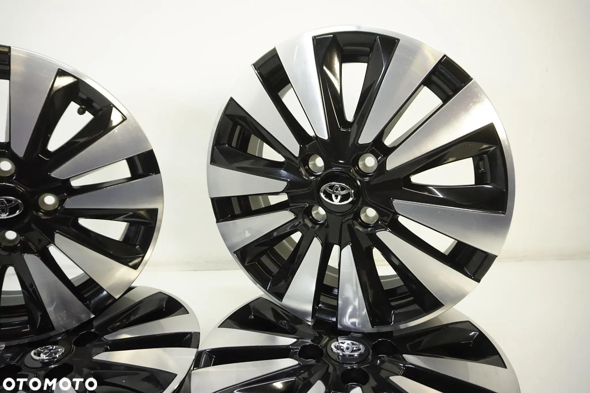FELGI ALUMINIOWE 15 TOYOTA YARIS I-II-III COROLLA IQ AYGO CITROEN C1 PEUGEOT 108 ET39 NOWE - 3