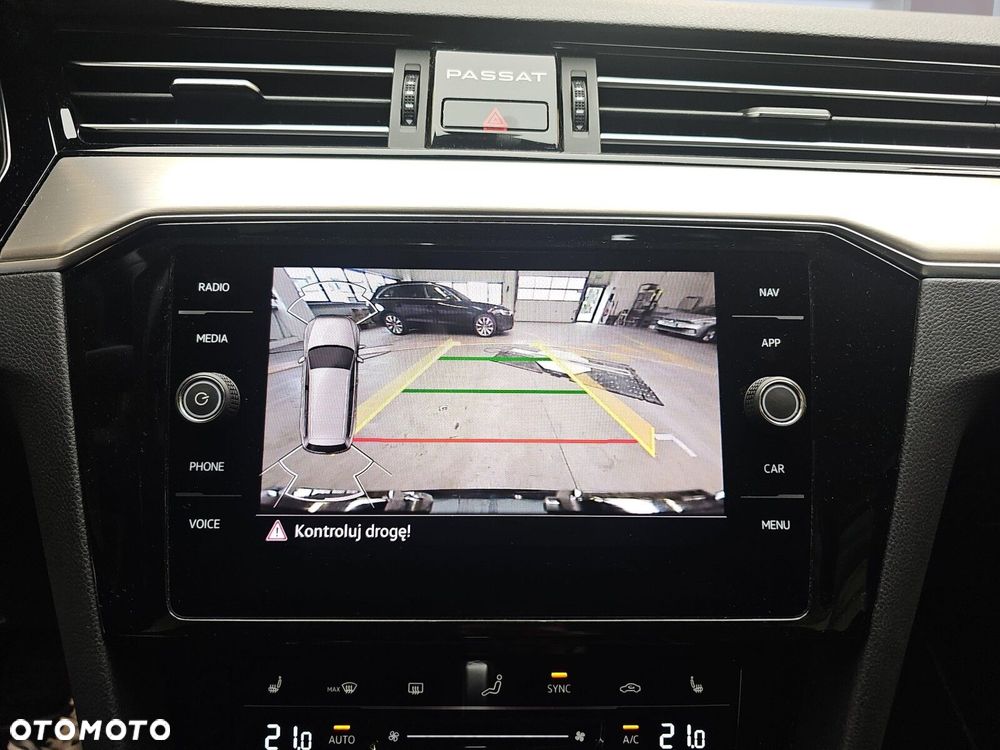 Volkswagen Passat Variant 2.0 TDI EVO Elegance DSG - 15