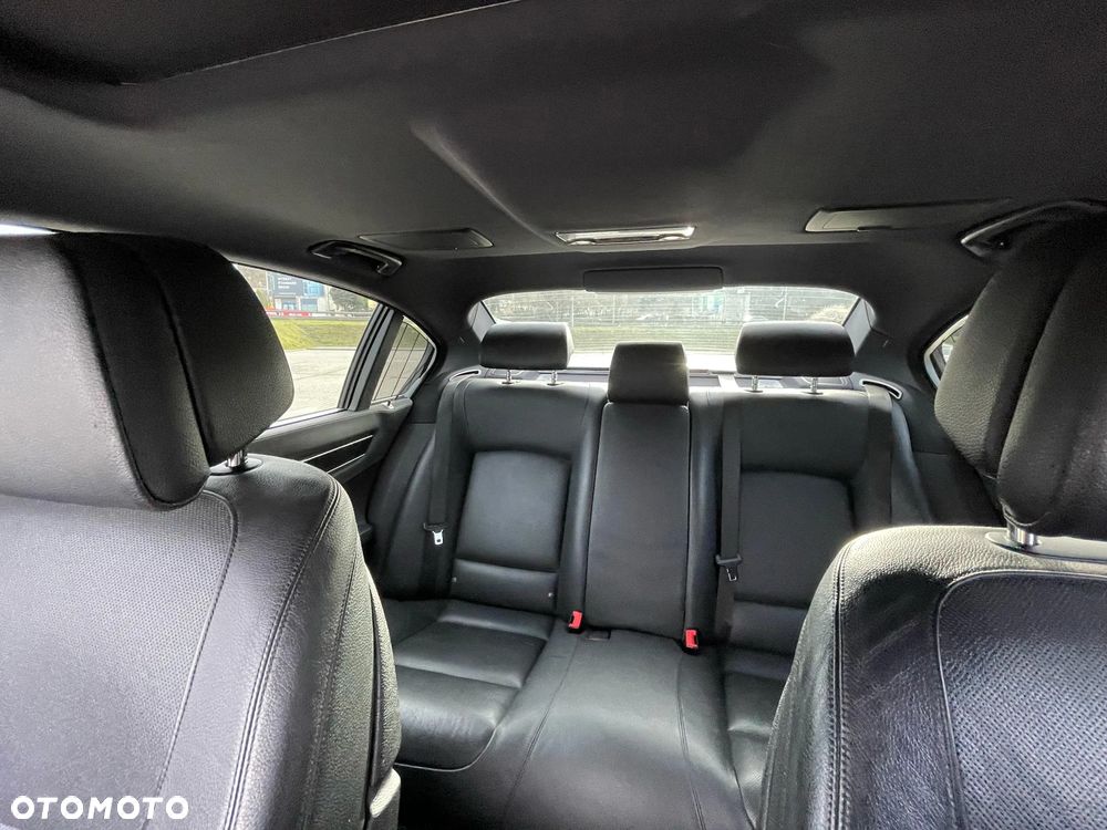BMW Seria 7 740Li - 16