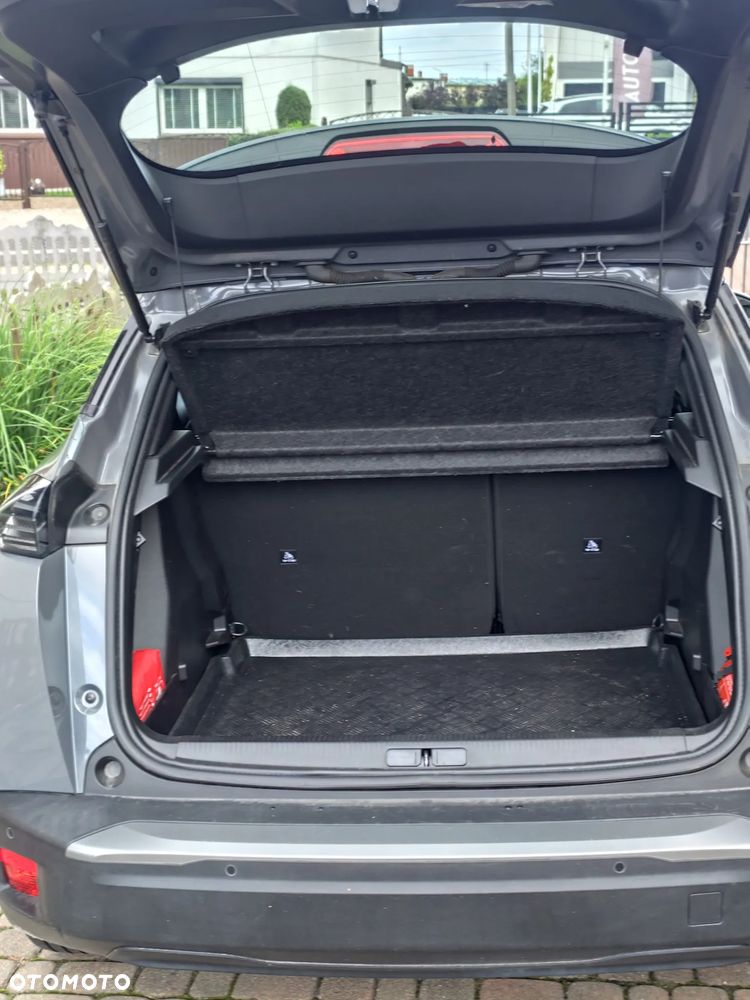 Peugeot 2008 50kWh Allure - 7