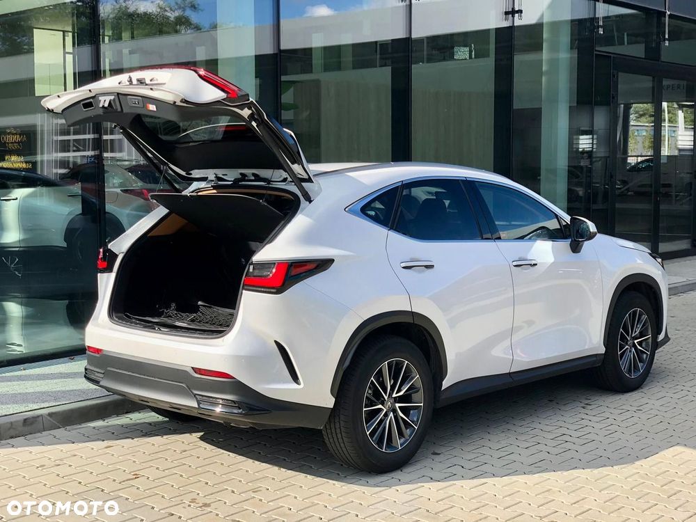 Lexus NX 350h Prestige 2WD - 29