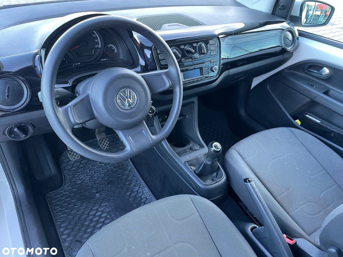 Volkswagen up! - 7