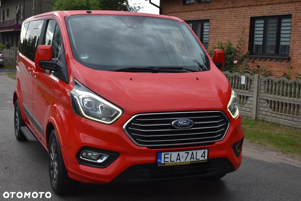 Ford Tourneo Custom - 18