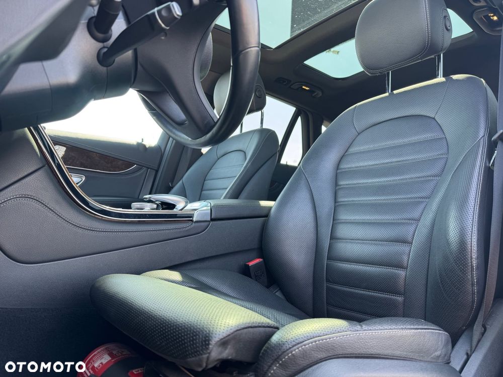 Mercedes-Benz GLC 250 4Matic 9G-TRONIC - 16