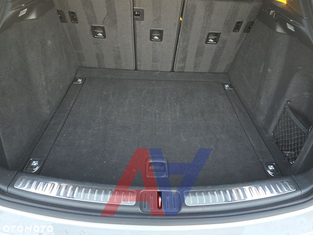 Porsche Macan Standard - 17