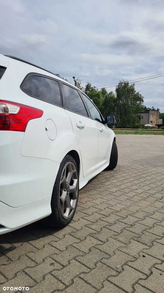 Ford Focus 2.0 EcoBoost ST - 4