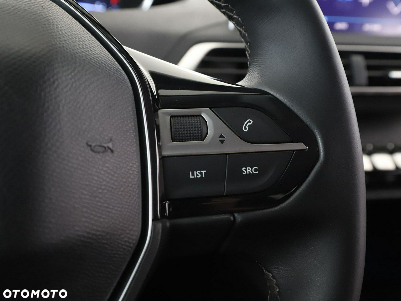 Peugeot 3008 1.2 PureTech Allure - 29