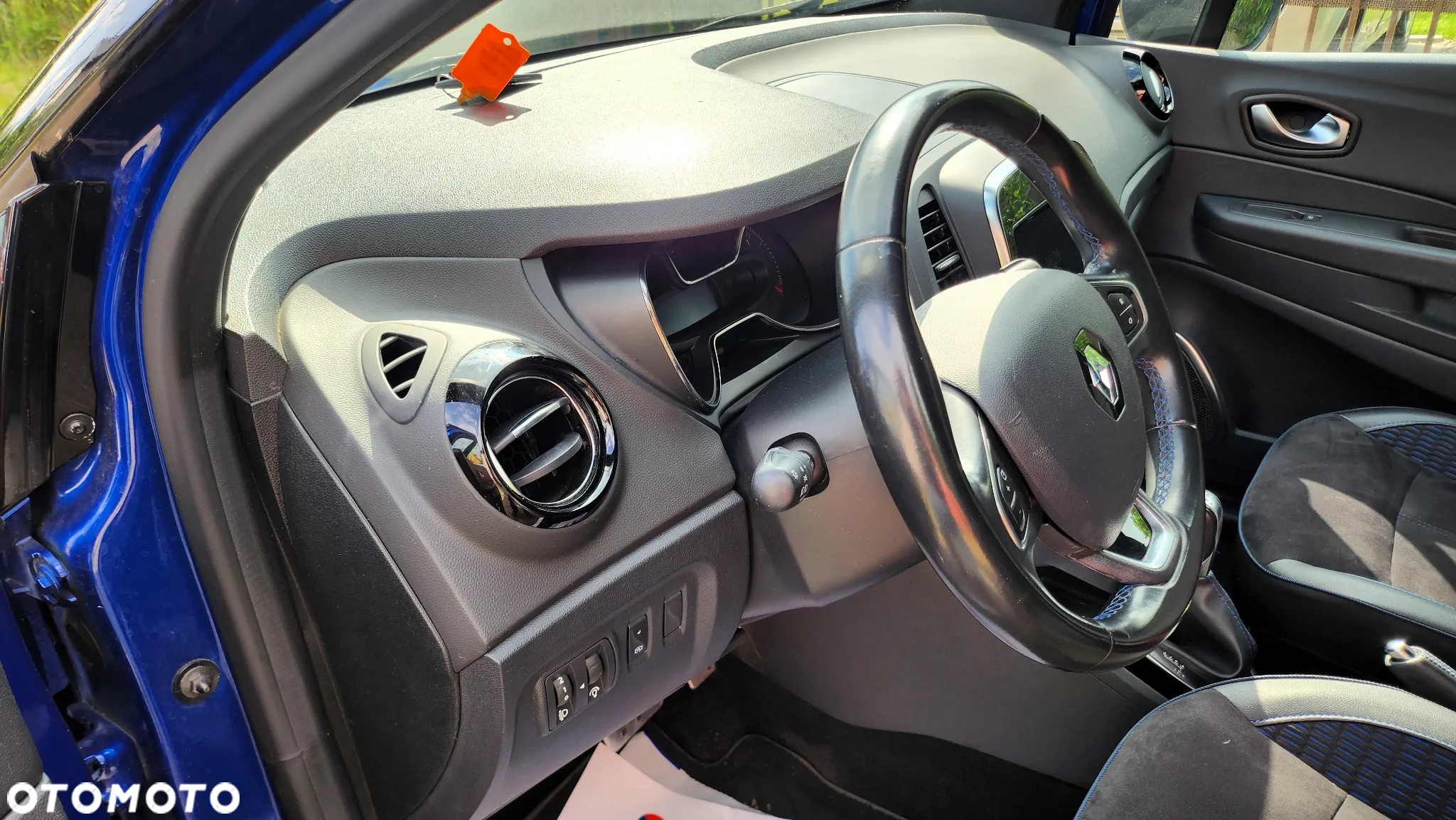 Renault Captur 1.3 Energy TCe Initiale Paris EDC - 12
