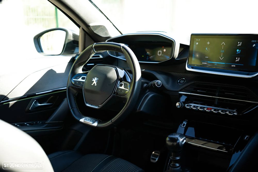 Peugeot 208 1.5 BlueHDi GT - 26