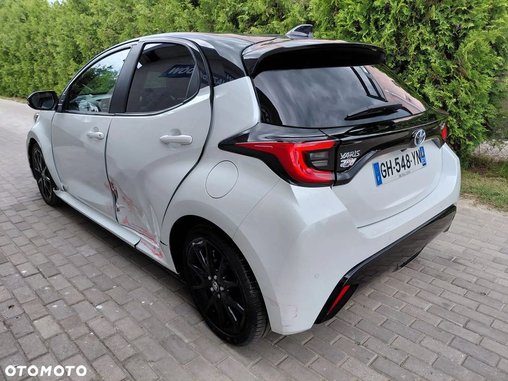 Toyota Yaris - 13