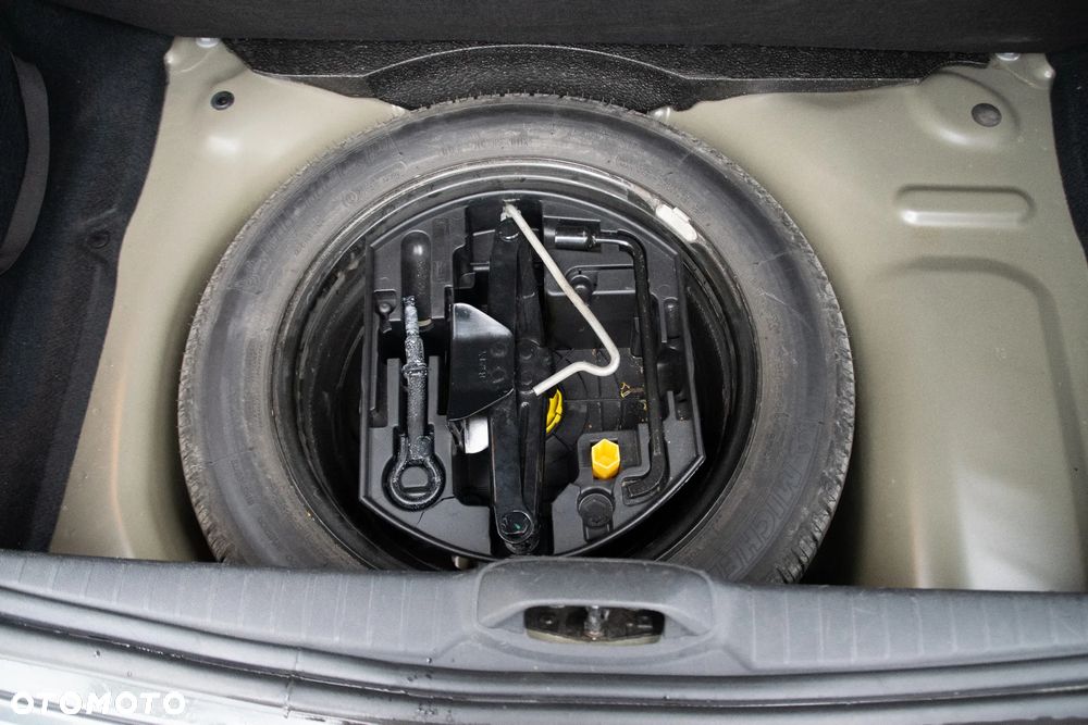 Peugeot 208 1.2 VTi Allure - 10