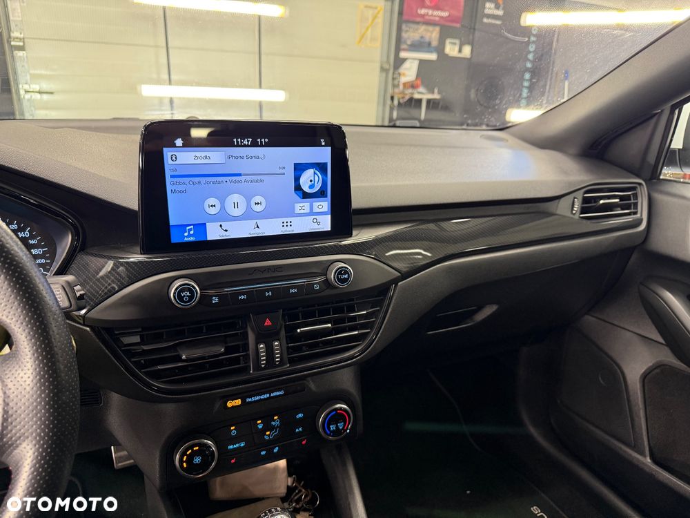 Ford Focus 1.5 EcoBlue Start-Stopp-System ST-LINE - 22