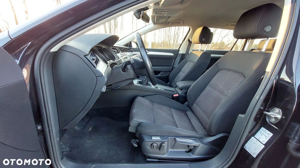 Volkswagen Passat - 7