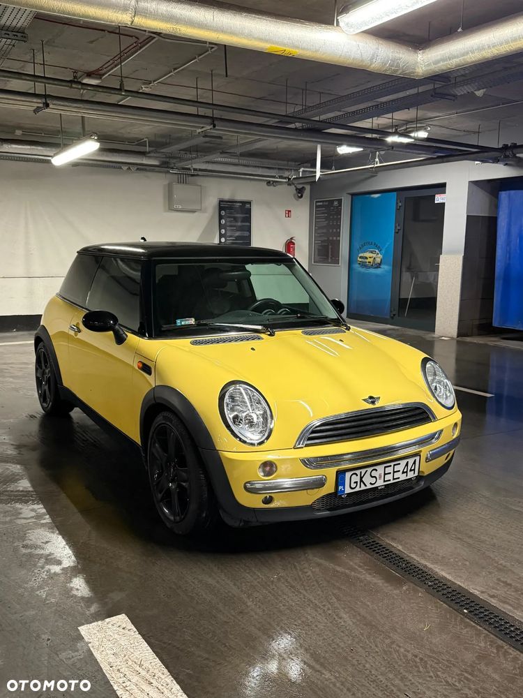 MINI Cooper Standard - 2