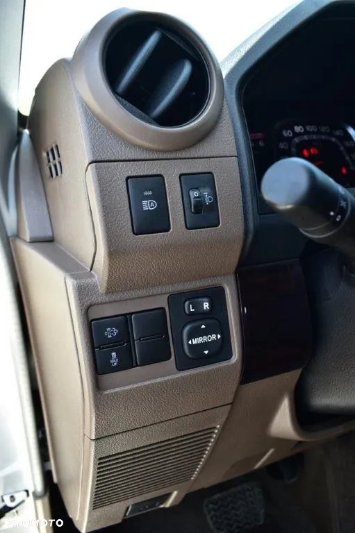 Toyota Land Cruiser - 29